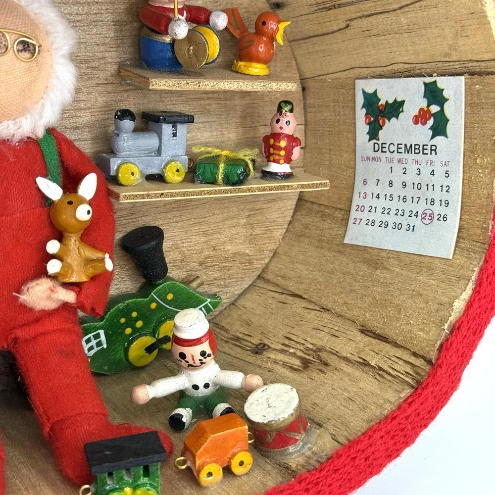 Vintage Enesco Santas Workshop Diorama Ornament Basket Toy Scene 1970s Christmas